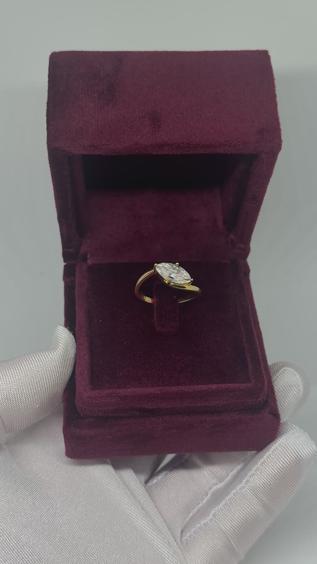 Anello Abbraccio